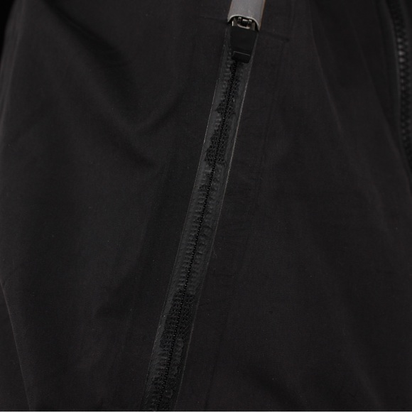 FALKE Womens Black Running Jacket Reflectors Ergonomic Sport System M - Picture 3 of 12